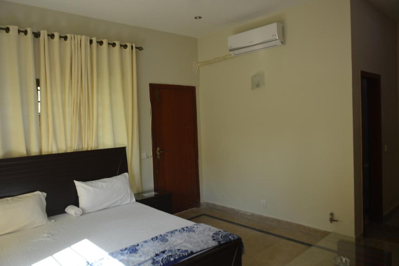 The Travelers Den Hotel Islamabad Exterior photo